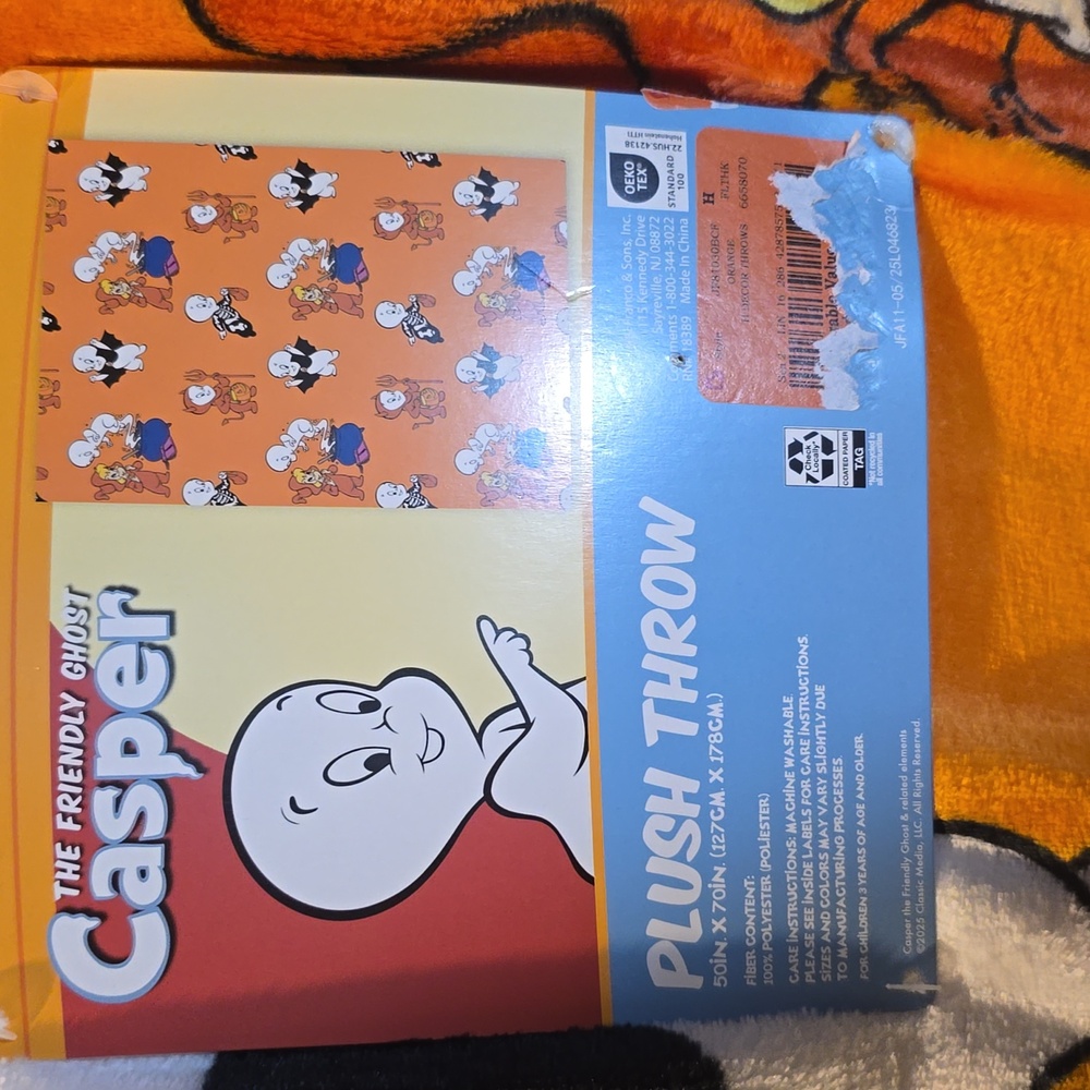 CASPER HALLOWEEN BLANKET NWT - Picture 2 of 3